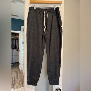 Vuori Women’s Joggers